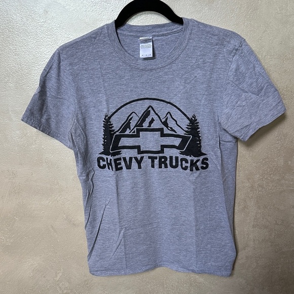 Gildan Tops - Chevy Gray Mountain Graphic T-Shirt